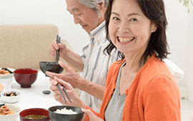 食べ物の温かさや冷たさが感じられる